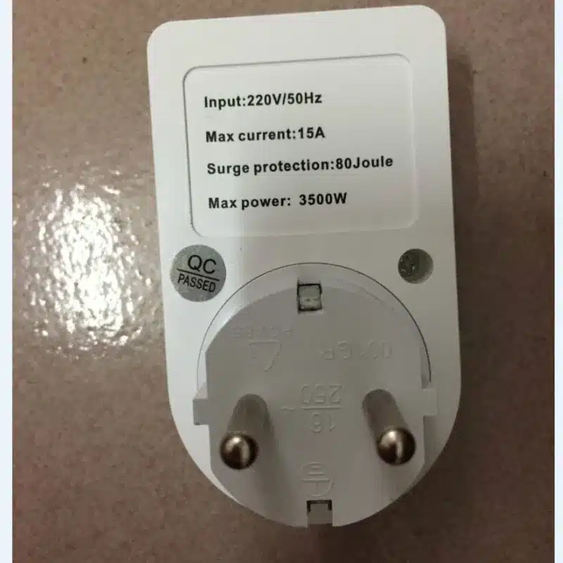 Automatic Voltage Protector Switcher AVS 15A 220V Power Surge Protection German EU Socket type Volt-safe for Home Appliances New 6