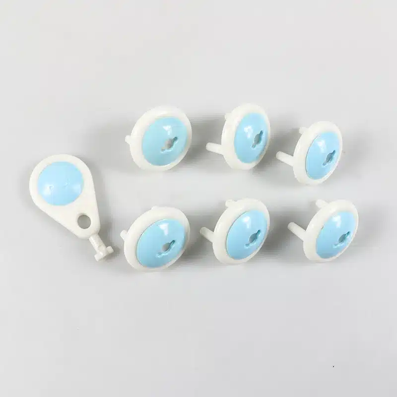 Protection 6 pcs Russian EU European Euro security Child Electric Socket Outlet Plug Two Phase Safe Lock Cover Baby Kids Safety 4