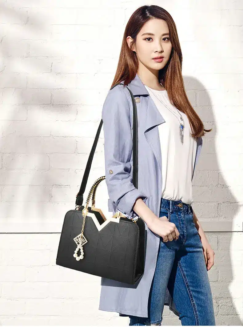 2018 New Summer Female Bag For Ladies Phone Pocket Zipper Woman Handbags Flap Famous Brand Leather Women Shoulder Crossbody Bags 14