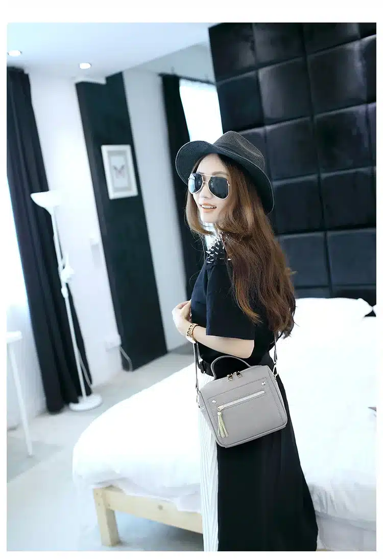 2018 New Tassel Fashion Pu Leather Solid Women Handbags Hotsale Ladies Shopping Bag Casual Shoulder Messenger Crossbody Bags 18