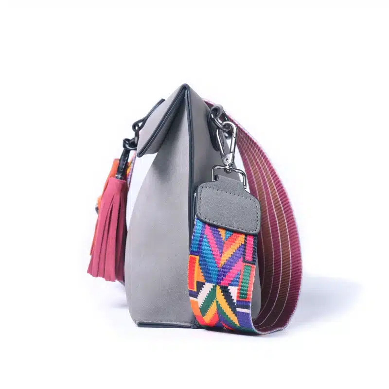 DAUNAVIA Brand Women Messenger Bag Crossbody Bag tassel Shoulder Bags Female Designer Handbags Women bags with colorful strap 19