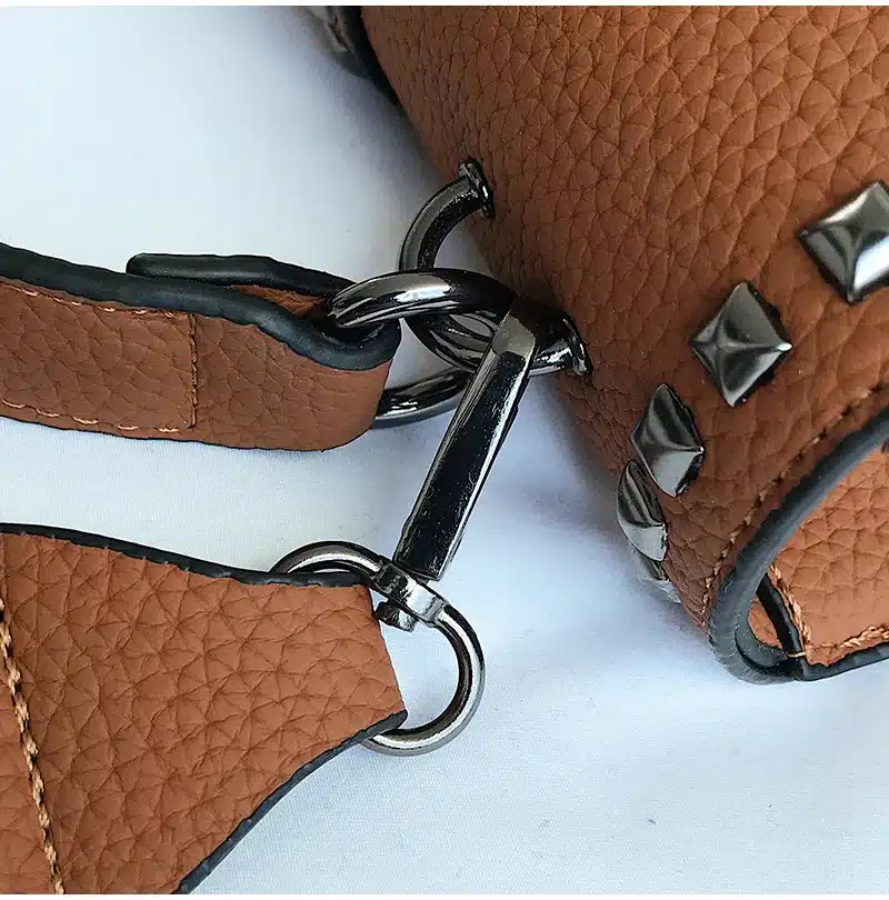 2018 Brand Women Bags Luxury Handbags Women Messenger Bags Cover Rivet Bag Girls Fashion Shoulder Bag Ladies PU Leather Handbags 30