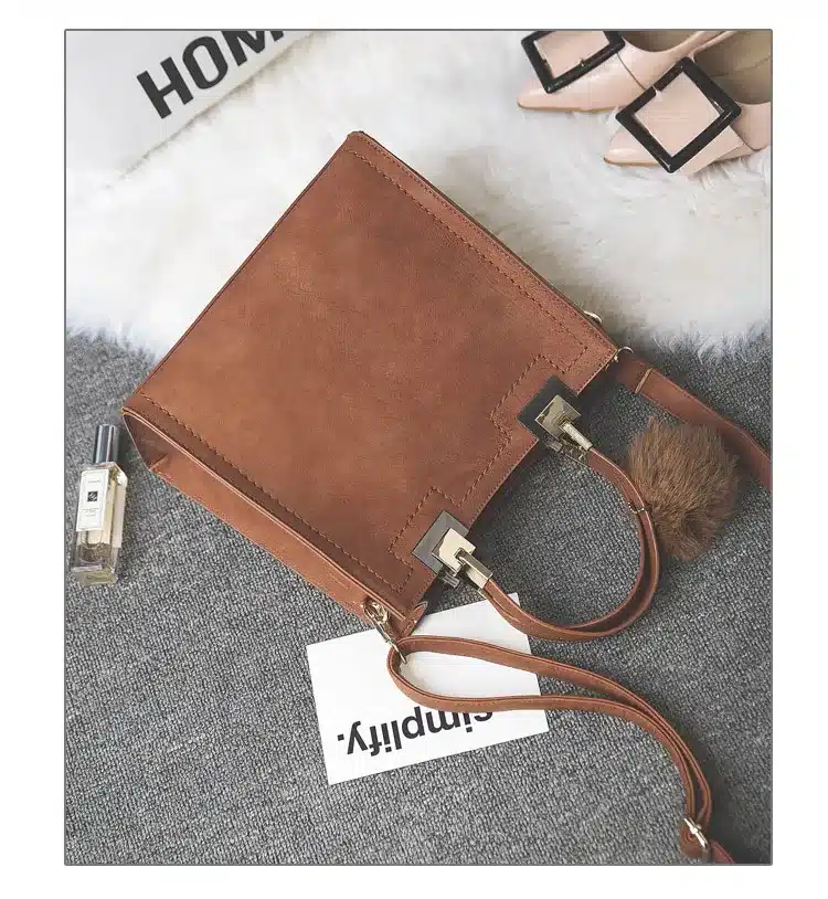 Hot sale handbag women casual tote bag female large shoulder messenger bags high quality PU leather handbag with fur ball bolsa 30