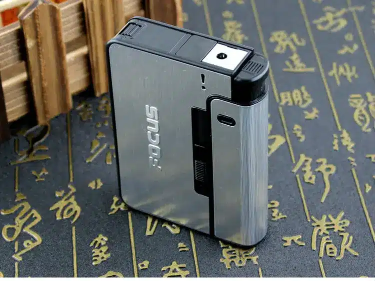FOCUS Portable Metal Cigarette Boxes With Kerosene Oil Lighter 10pcs Cigarette Holder Case Lighter Gadget For Men Christmas Gift 17