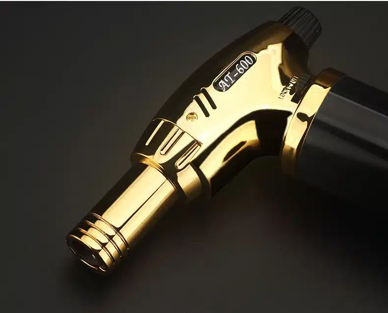 Torch Turbo Lighter 2018 New Spray Gun Jet Butane Cigar Lighter Gas Cigarette 1300 C Windproof Lighter No Gas 18