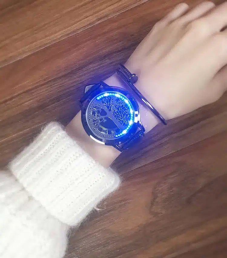 2018 New Casual Fashion Elegant Lady Quartz Bracelet Women Wristwatch LED Jewel Lucky Clover Stainless Steel Case Montre Femme 26