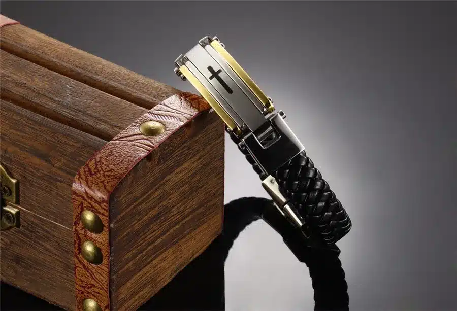 XQNI Vintage Leather Wrap Bracelet For Man Fashion Handmade Knitted Bangle Black/Gold Color Full Steel Cross Men Jewelry 16