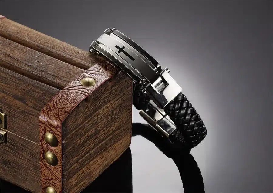 XQNI Vintage Leather Wrap Bracelet For Man Fashion Handmade Knitted Bangle Black/Gold Color Full Steel Cross Men Jewelry 22