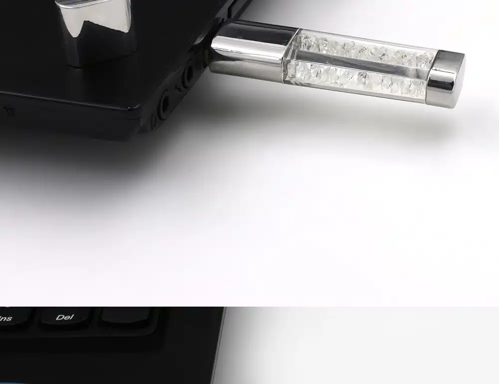 new TECHKEY Lipstick usb flash drive pen drive 64GB pendrive memory memoria cel usb stick 32GB 16GB 8GB 4GB Rhinestone gift 18
