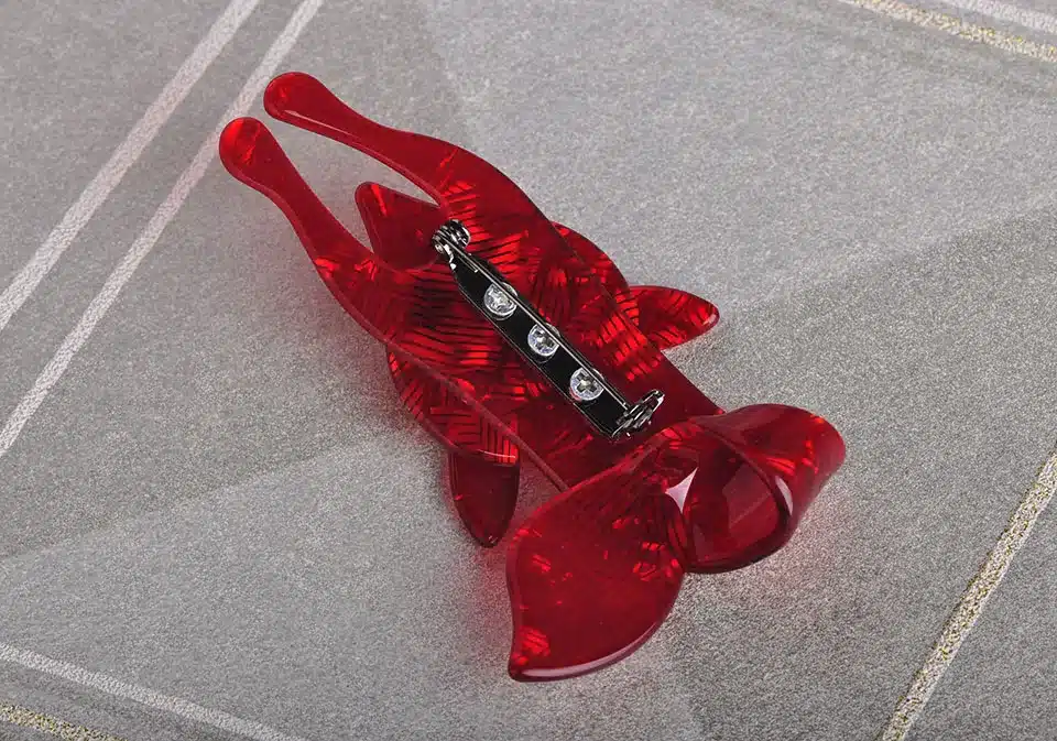 Blucome Flaming Fiery Red Fox Shape Brooch Striated Acrylic Jewelry For Lady Women Party Accessories Scarf Hat Bag Corsage Pins 15