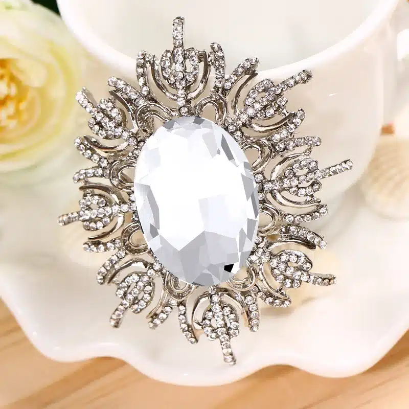 MINHIN Vintage Big Crystal Flower Brooch Pins Women Luxury Rhinestone Gold Silver Large Brooches Corsages Wedding Accessories 107
