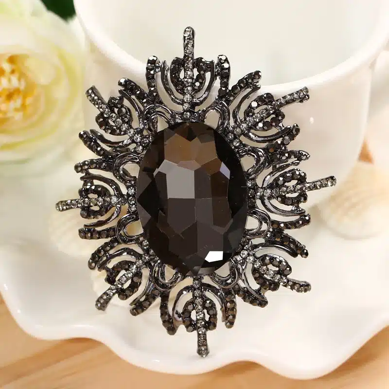 MINHIN Vintage Big Crystal Flower Brooch Pins Women Luxury Rhinestone Gold Silver Large Brooches Corsages Wedding Accessories 111