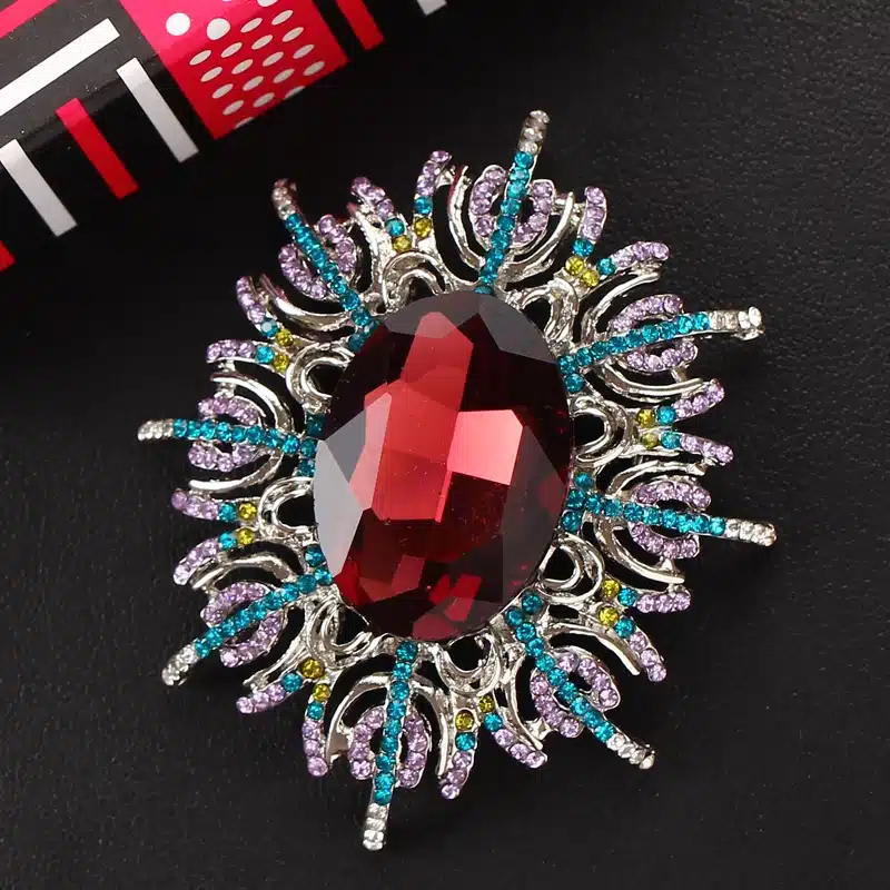MINHIN Vintage Big Crystal Flower Brooch Pins Women Luxury Rhinestone Gold Silver Large Brooches Corsages Wedding Accessories 113