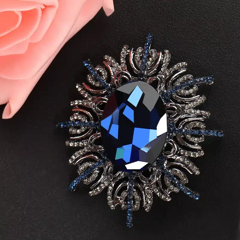 MINHIN Vintage Big Crystal Flower Brooch Pins Women Luxury Rhinestone Gold Silver Large Brooches Corsages Wedding Accessories 115