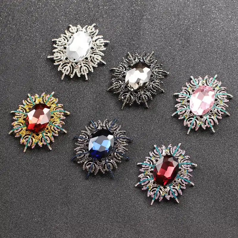MINHIN Vintage Big Crystal Flower Brooch Pins Women Luxury Rhinestone Gold Silver Large Brooches Corsages Wedding Accessories 116