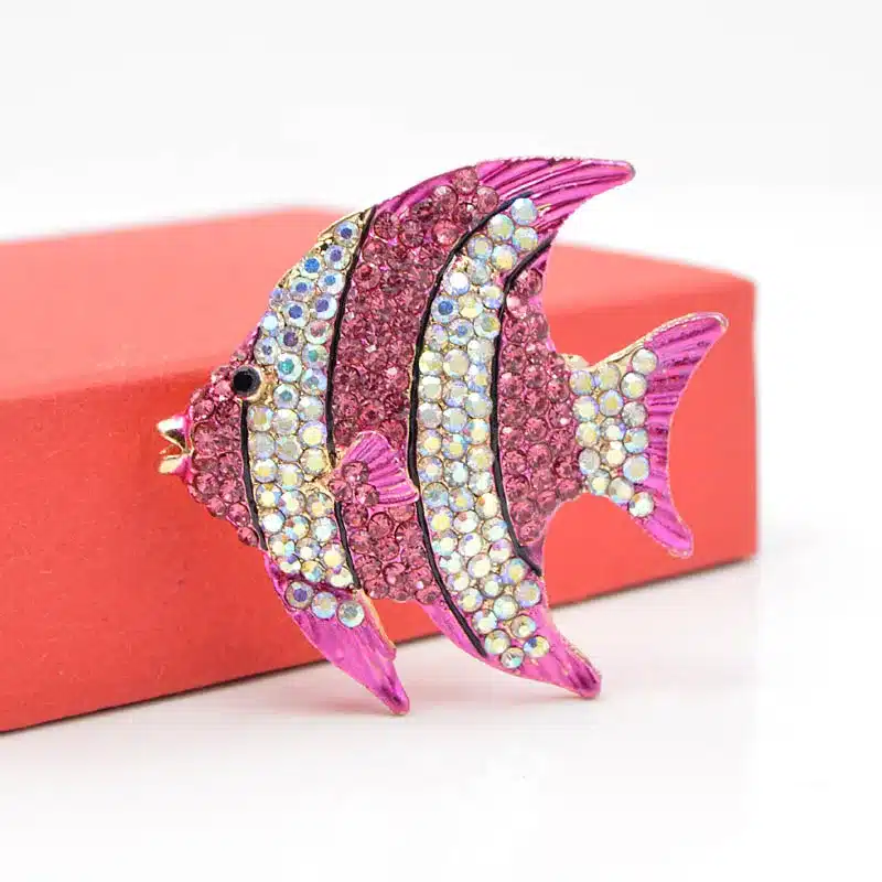 CINDY XIANG Rhinestone Tropical Fish Brooches for Women Large Cute Animal Brooch Party Coat Jewelry Fashion Accessories New 2018 14