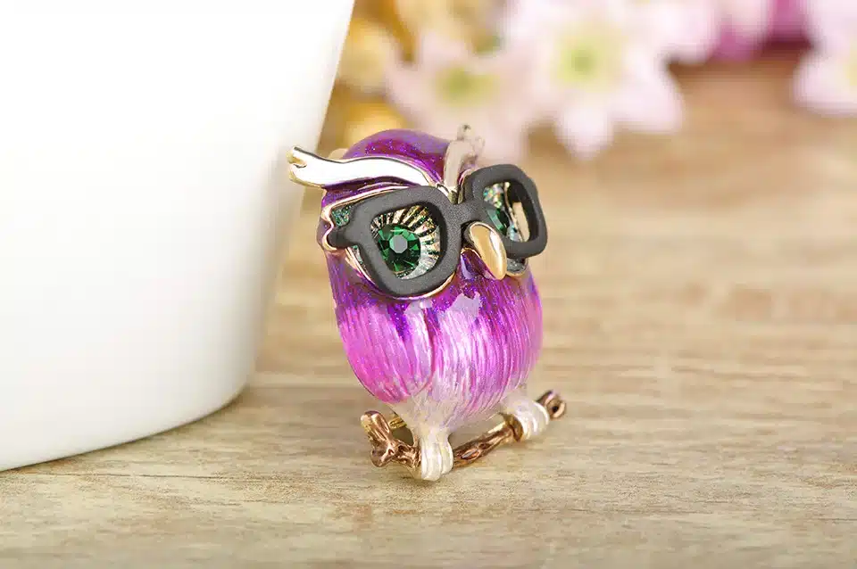 Kawaii Owl With Glasses Shape Brooch Bright Enamel Esmalte Bird Animal Clothing Accessories Women Brooches Hijab Pins Clips Gift 15