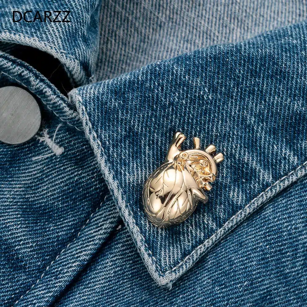 Heart Shape Lapel Pins Metal Women the Christmas Brooch Jewelry as Gift for Doctor/Nurse/ student Medical Jewelry Accessories 11