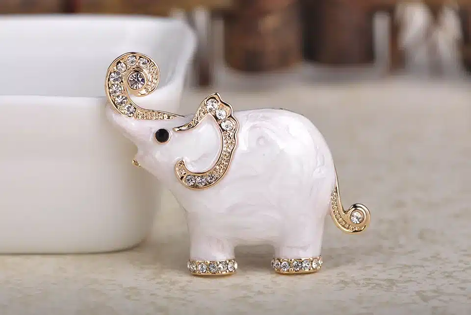 Blucome New Arrival lovely Blue Texture Enamel Elephant Shape Brooch Crystal Pins Brooches For Women Kids Scarf Clothes Jewelry 16