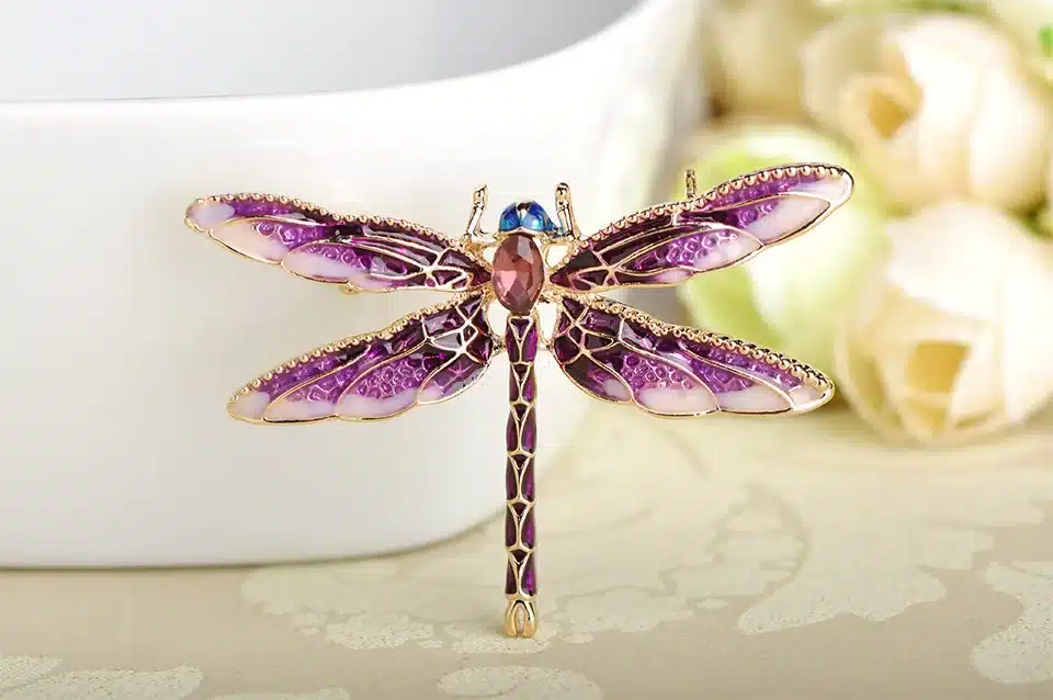 Blucome Vivid Green Enamel Dragonfly Fly Brooches Zinc Alloy Insect Brooch Pins For Women Kids Coat Clothes Accessories Jewelry 15