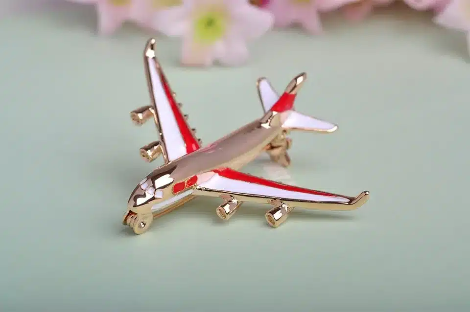 Blucome Cute Little Airplane Brooch Blue Enamel Gold-color Metal Brooches Pin Fighter Aircraft Model Jewelry Suit Clothes Clips 13