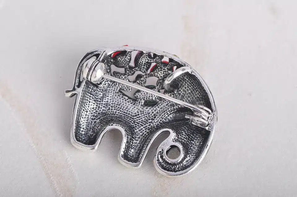 Blucome Thailand Elephant Shape Brooch Colorful Enamel Resin Brooches Pins For Women Kids Scarf Clothes Hat Accessories Jewelry 15