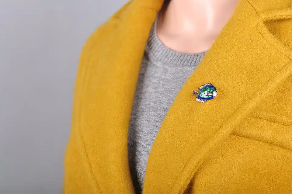 Blues Fashion Sea Fish Shape Brooch Green Enamel Gold Color Brooches Pins Women Jewelry Scarf Clothes Rabbit Buckles Kids Gifts 12