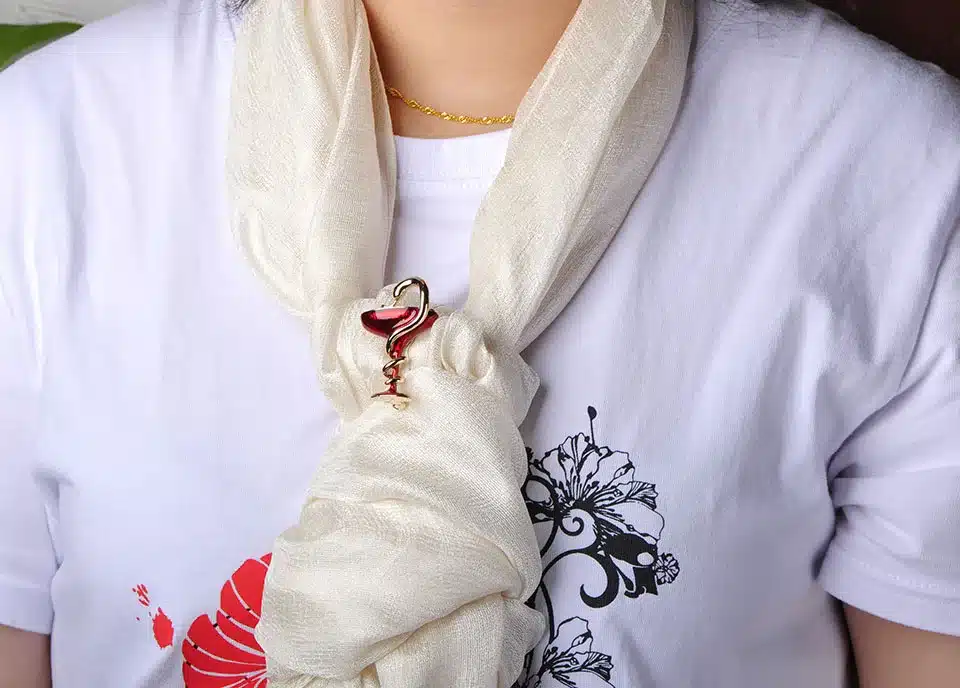 Blucome Special Red Trophy Memorial Cup With Snake Brooches Pins For Women Men Kids Gifts Enamel Gold-color Alloy Brooch Jewelry 12