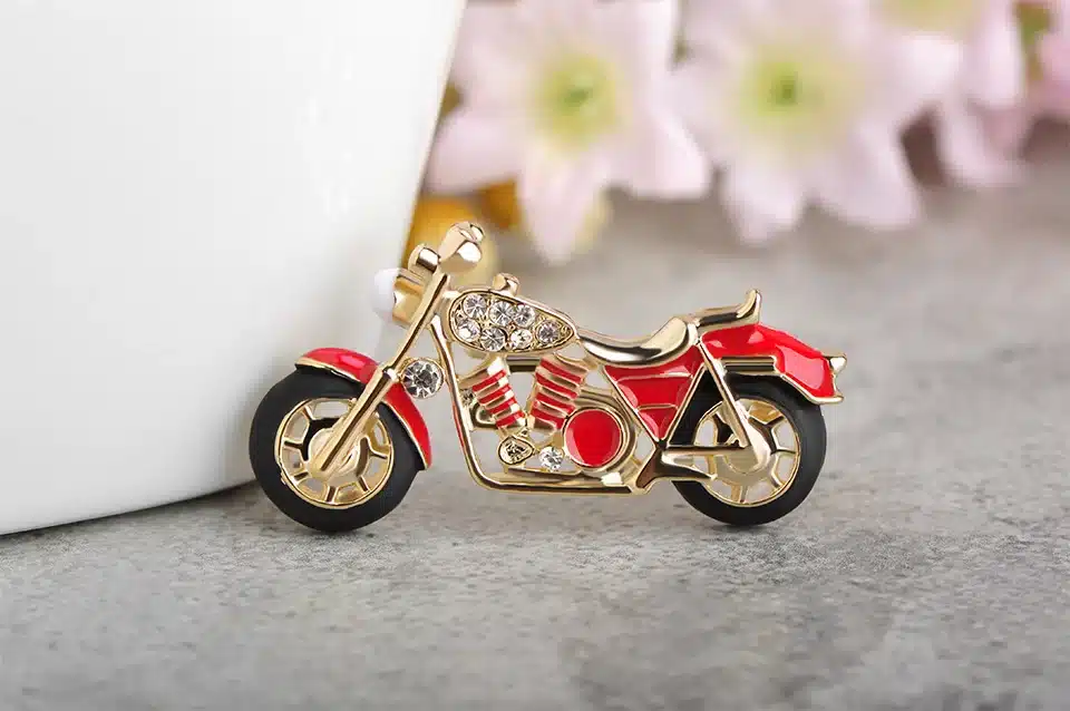 Blucome Fashion Motorcycle Brooch Gold-color Red Enamel Brooches Girls Kids Gifts Jewelry Suit Collar Sweater Accessories Pins 13