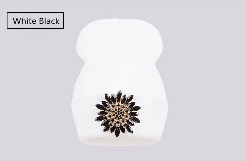 Ralferty 2018 Winter Hats For Women Knitted Luxury Flower Crystal Beanies Hat Female Skullies Caps Black Streetwear Gorras Gorro 12