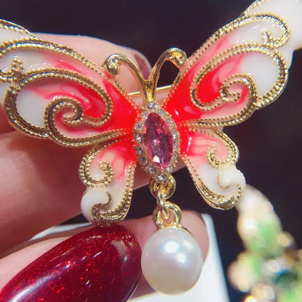 ZHBORUINI High Quality Natural Freshwater Pearl Brooch Pearl Enamel Butterfly Brooch Pins Gold Color Pearl Jewelry For Women 21