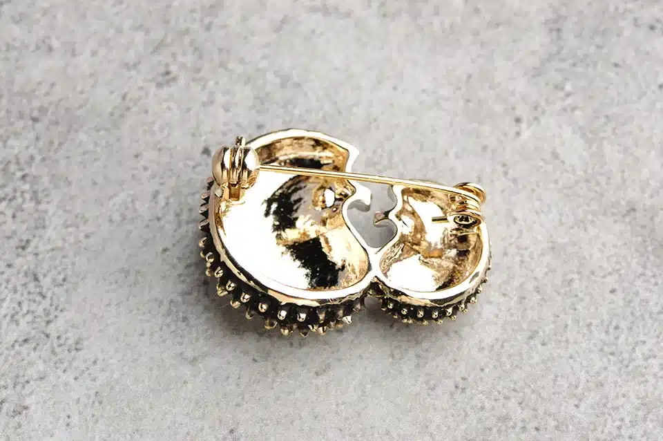 Blucome Vivid Mother Kids Hedgehog Brooch Vintage Antique Silver Color Animal Brooches Pins Clothes Accessories Scarf Buckles 14