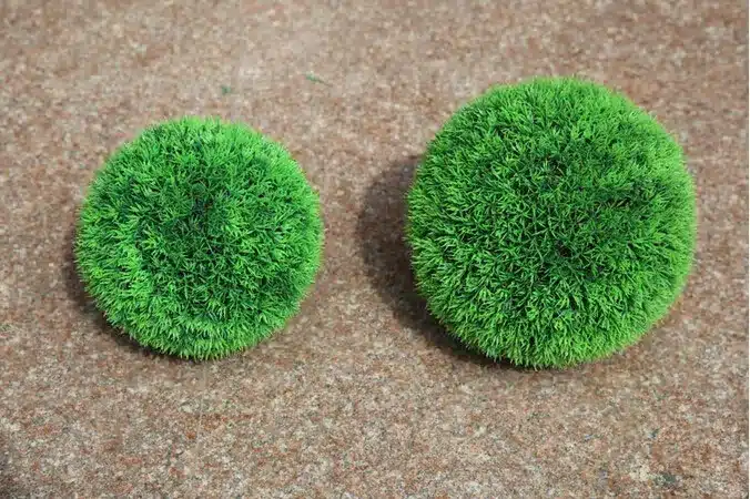 Factory Cheap Price! Mixed Sizes Plastic Flowers Leaf Effect Topiary Balls Artificial Grass Balls Outdoor Hanging Garden Decor 11