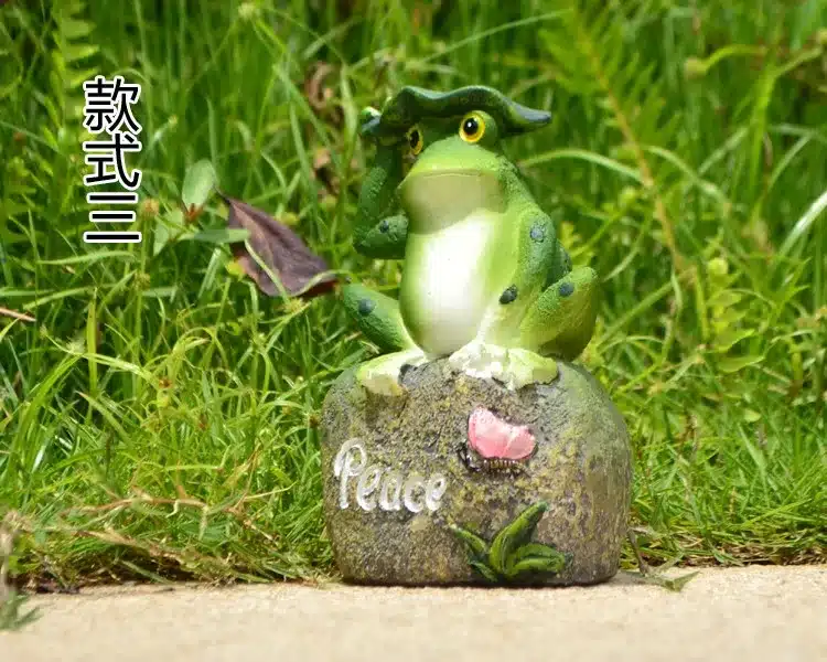 3pcs Lovely Resin Frog Sitting on Stone Statue Figurine Model Outdoor Decorative Home frog Resin Crafts Garden Decor Ornament 14