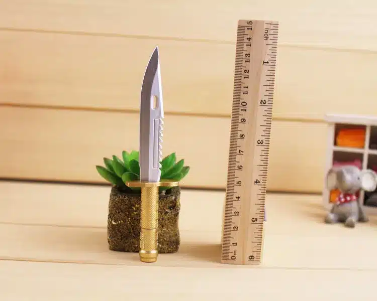 1Pcs Sale 2018 Hot Creative Novelty Knife Shape Ball Pen Arms Writing Ballpoint Pen Office School Supplies Student Prizes E0786 2
