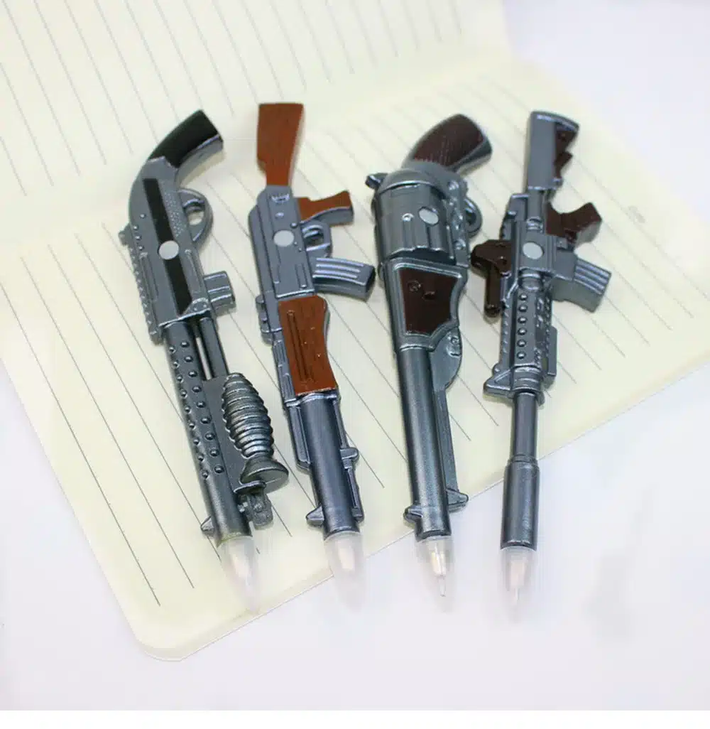 4pcs/lot Creative simulation pistol weapons Ball-point pen Fridge magnets Kawaii stationery office school supplies kids gift toy 1