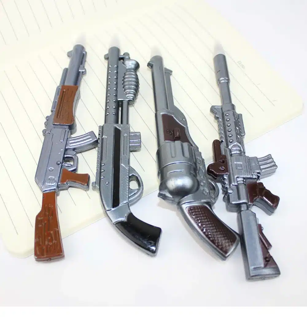 4pcs/lot Creative simulation pistol weapons Ball-point pen Fridge magnets Kawaii stationery office school supplies kids gift toy 4