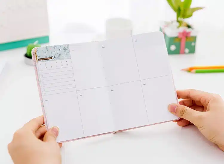 2019 Korean Kawaii Vintage Flower Schedule Yearly Diary Weekly Monthly Daily Planner Organizer Paper Notebook A6 Agendas 26
