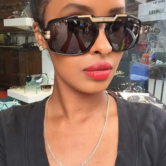 Fashion Sunglasses Women Men Luxury Brand Designer Sun Glasses Bige Frame For Ladies UV400 Female Male Oversized Oculos RS071 5