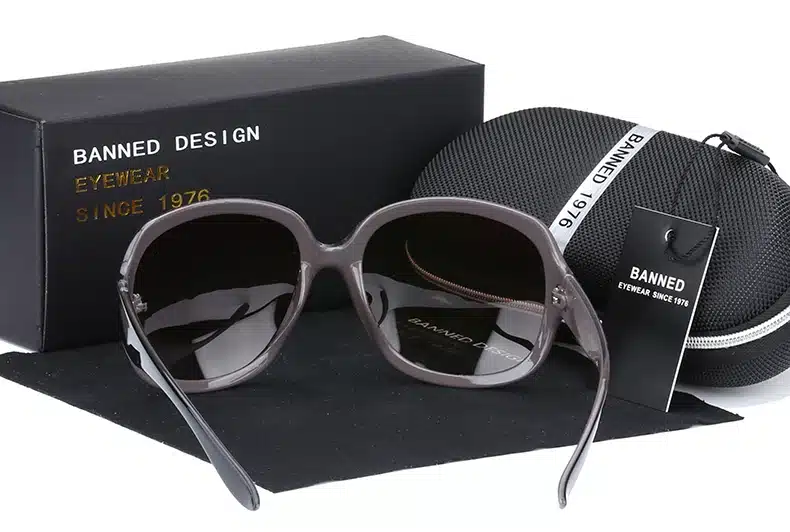 BANNED 1976 Brand Fashion Sunglasses Women Luxury Designer Vintage Sun glasses 2017 Female Rivet Shades Big Frame Style Eyewear 25