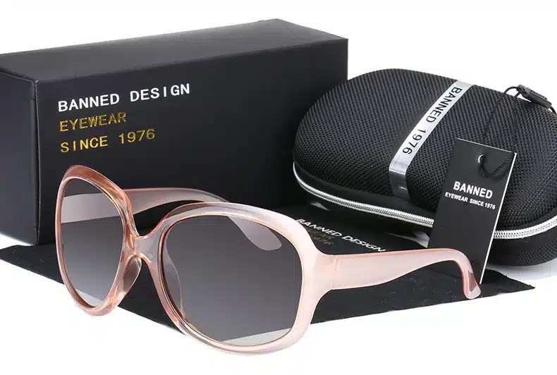BANNED 1976 Brand Fashion Sunglasses Women Luxury Designer Vintage Sun glasses 2017 Female Rivet Shades Big Frame Style Eyewear 40