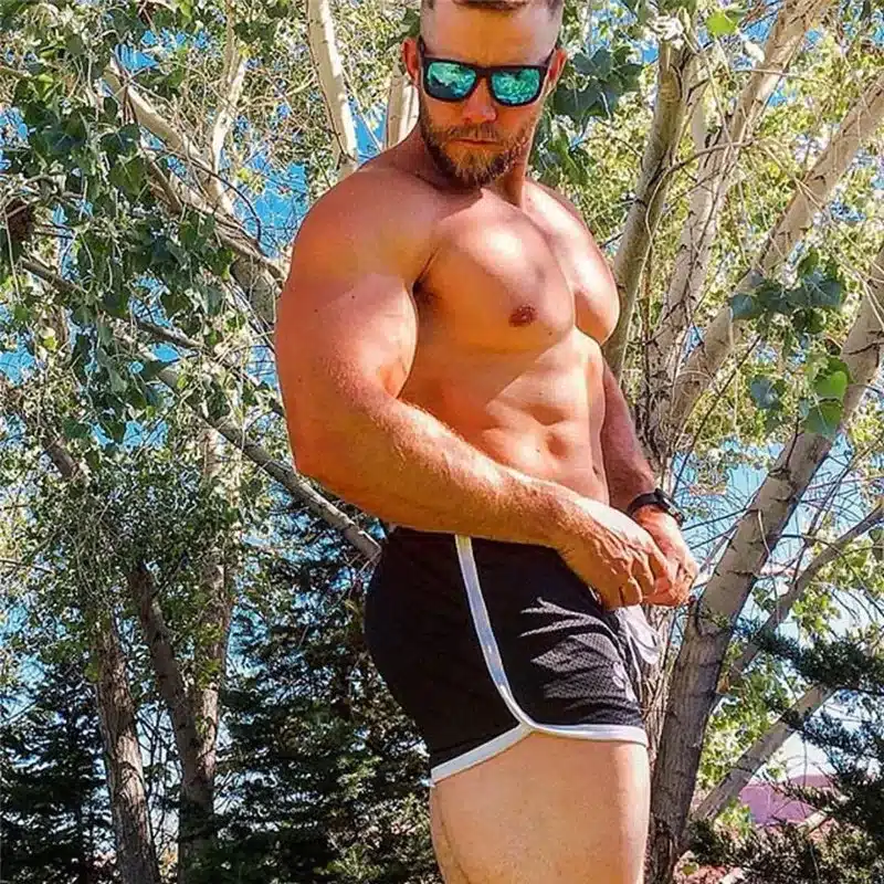 Mens summer new fitness shorts Fashion compression Fast drying gyms Bodybuilding Joggers shorts Slim fit clothing Sweatpants 21