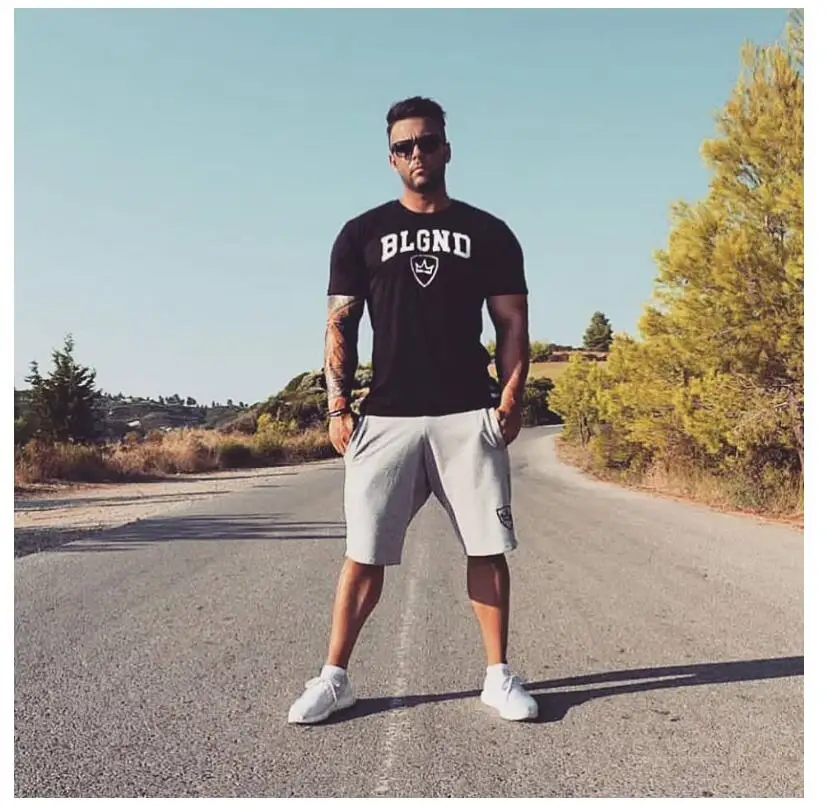 Men 2018 Summer New Loose Cotton Shorts Man Gyms Fitness Knee Length Sweatpants Male Jogger Workout Crossfit Brand Short Pants 21
