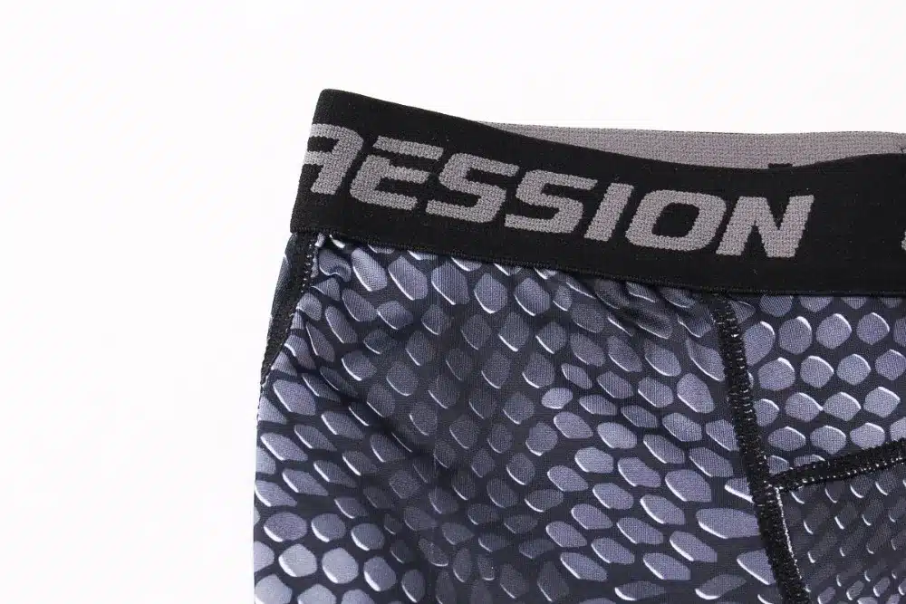 2018 new style Breathable Men's Compression Shorts MMA Workout Fitness Bottoms Crossfit Skin Tight Comouflage Short Pants 27