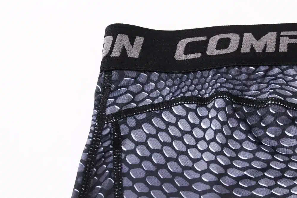 2018 new style Breathable Men's Compression Shorts MMA Workout Fitness Bottoms Crossfit Skin Tight Comouflage Short Pants 32
