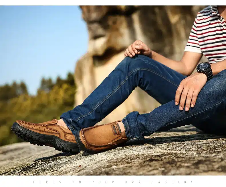 High Quality 2019 New Men Comfortable Sneakers Waterproof Shoes Leather Sneakers Fashion Casual Shoes Male Plus Size 38-48 14