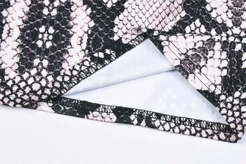 Hugcitar snake skin crop top sexy tank top shorts 2 pieces sets 2018 summer autumn women fashion elastic sportswear female set 19