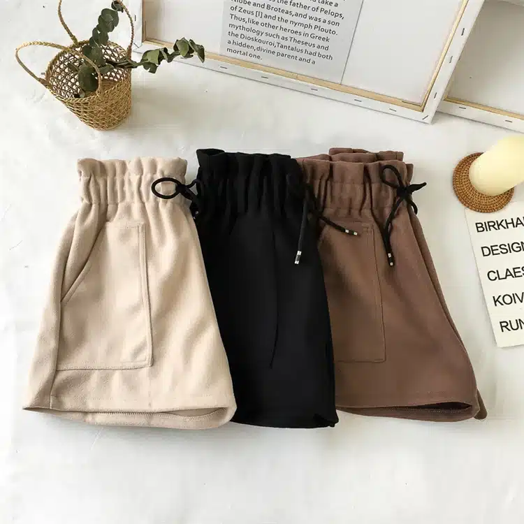 New Women Shorts Autumn and Winter High Waist Shorts Solid Casual Loose Thick Warm Elastic Waist Straight Booty Shorts Pockets 11