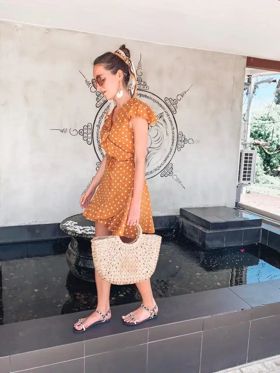 2019 Summer Polka Dot Wrapped Dress V Neck Ruffles Sexy Mini Dress Slim Bodycon Vacation Beach Smocks Korean Fashion 8