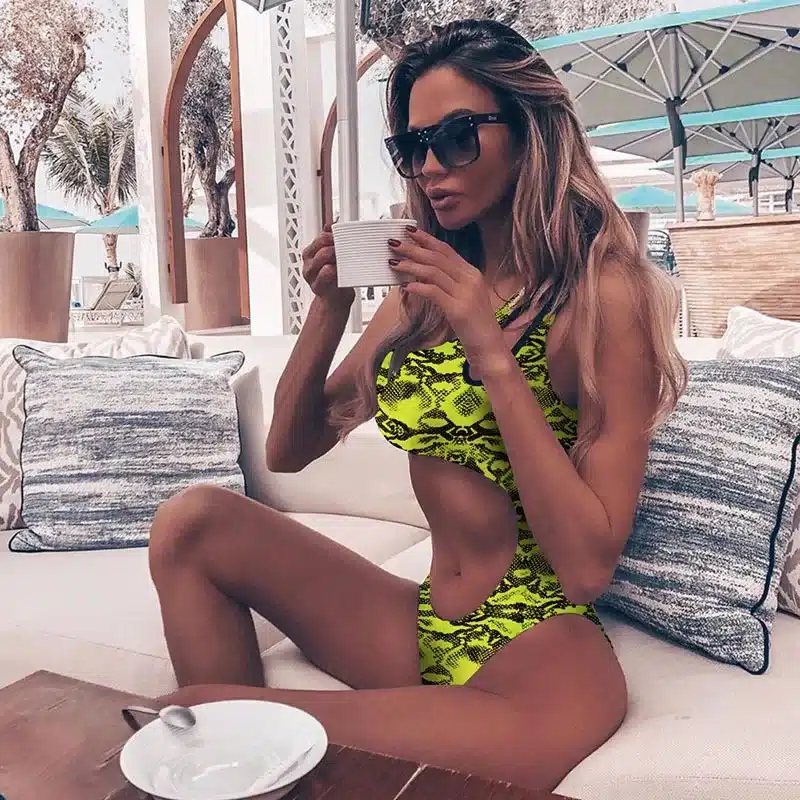 Swimwear Women 2019 New One Piece Solid Swimsuit Sexy High Cut Monokini Hollow Out Biquini One Shoulder Bathing Suit 3479 28